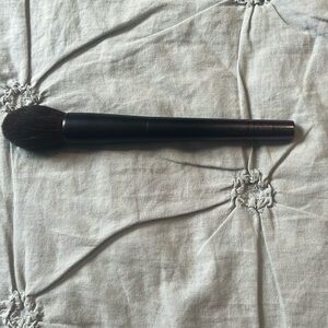 Surratt Artistique Highlight Brush in excellent condition